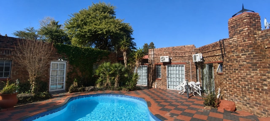 10 Bedroom Property for Sale in Kuruman Northern Cape